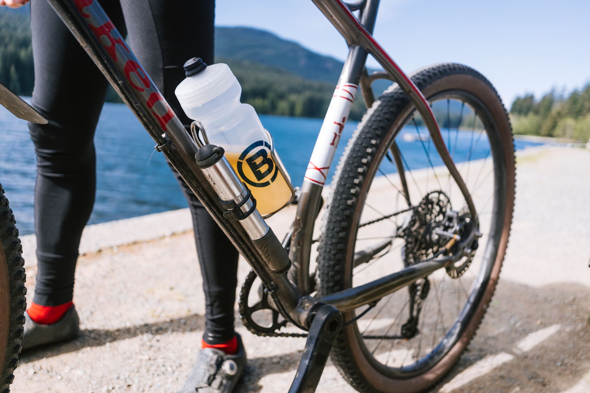 Blonyx Water Bottle with Hydra+ on a Bike